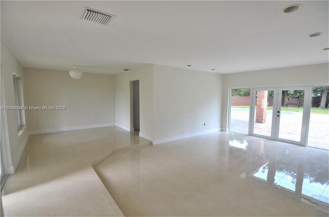 Foto del edificio - 10820 SW 126th St
