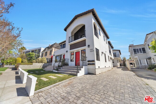 Foto del edificio - 1022 Masselin Ave