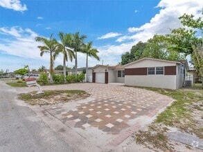 Building Photo - 6525 SW 18th St