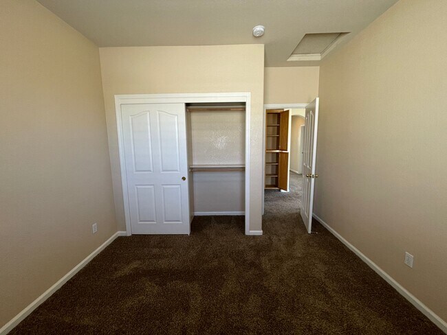 Foto del edificio - 2440 Pso De Leon