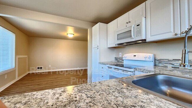 Foto del edificio - 2334 Howard Ave