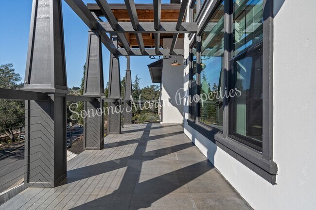 Foto del edificio - Stunning Brand-New Home in Fountaingrove | 3 Bed + 3.5 Bath | 2,968 Sq Ft
