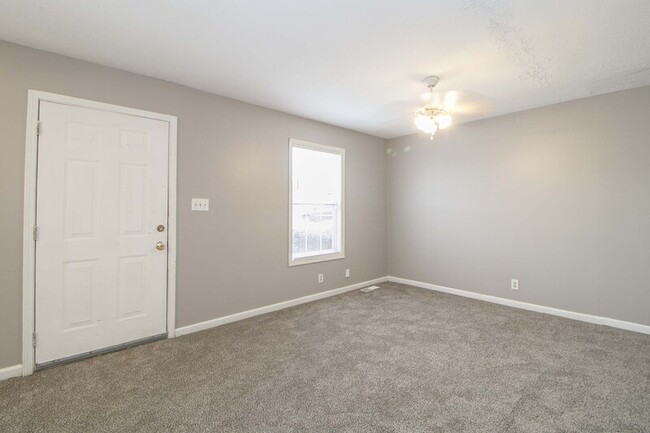 Building Photo - 1608 Hannibal Dr