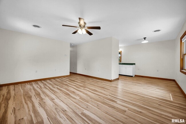 Building Photo - 108 Radisson Rd