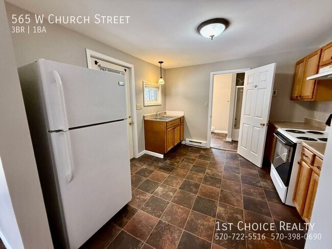 Building Photo - 565 W Church St