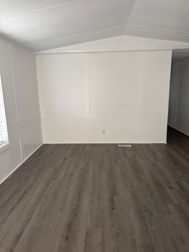 Foto del edificio - 40 Friendly Cir