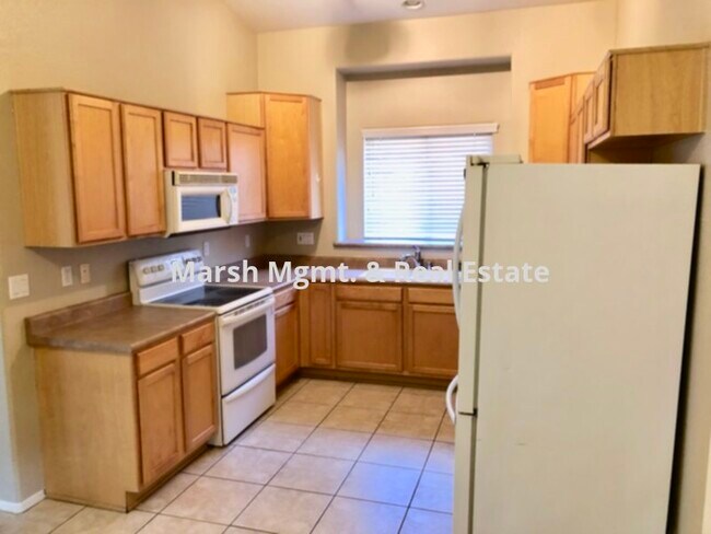 Building Photo - Great 3 bedroom home in Chandler in gated ...