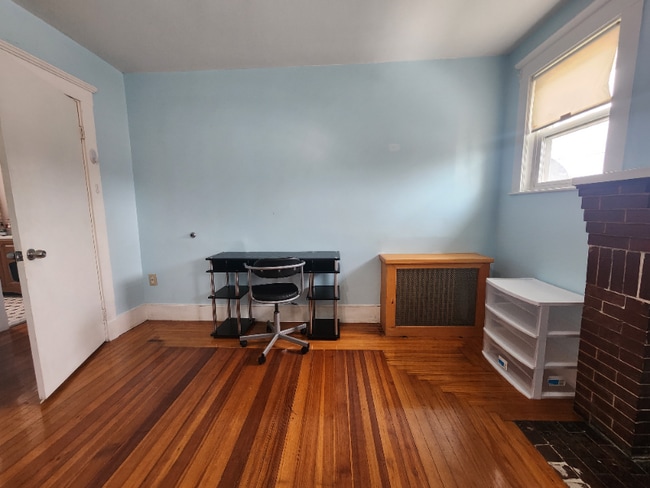 Building Photo - 44 Woodbine St