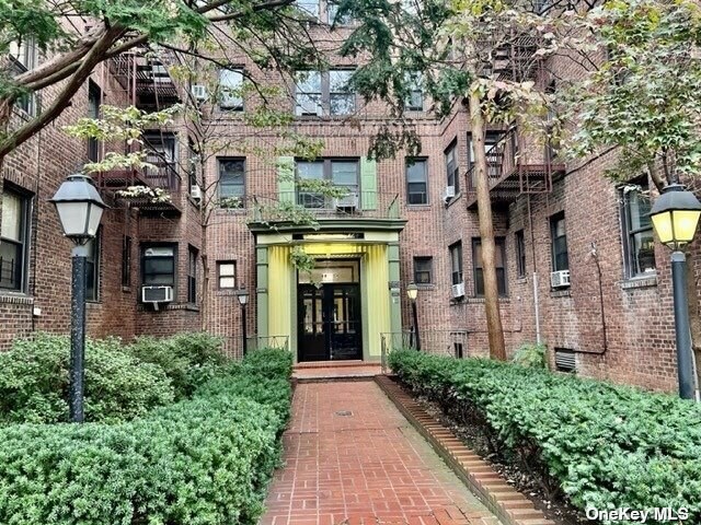 Building Photo - 99-34 67th Rd