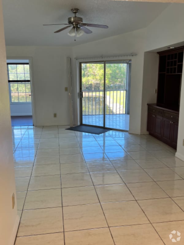 Building Photo - 108 Santa Clara Dr