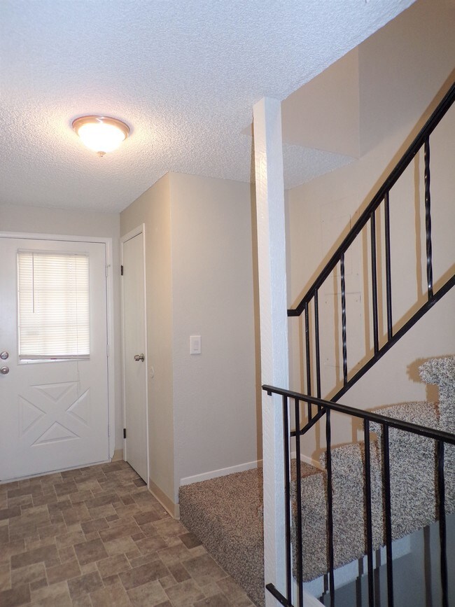 9105 Oberon Rd, Arvada, CO 80004 Townhome Rentals in Arvada CO