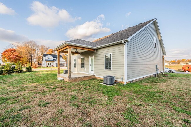 Building Photo - 6458 Summer Shade Cir