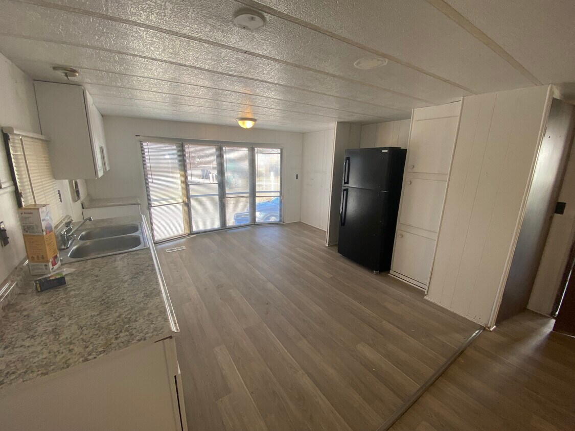Foto principal - 777 E Yerby St