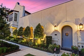 Building Photo - 1104 Mosaico Ln