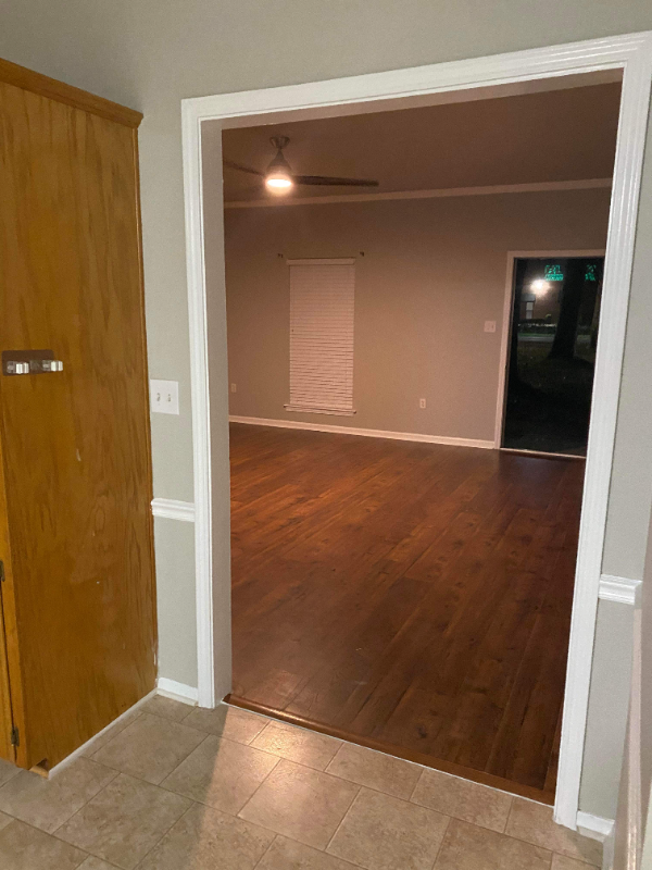 Building Photo - 39276 Tommy Moore Rd