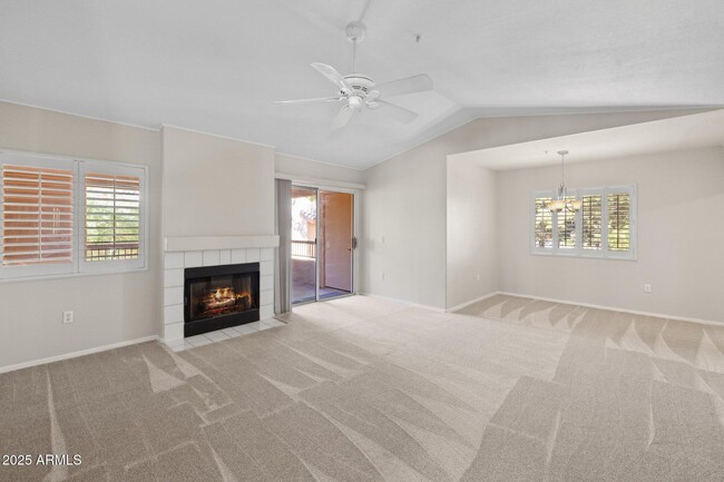 Foto del edificio - 9736 N 95th St