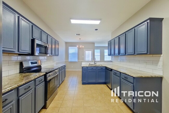 Building Photo - 1085 Harriman Dr