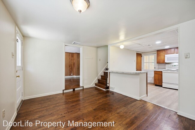 Building Photo - 3 br, 1.5 bath House - 1611 Shadyside Rd