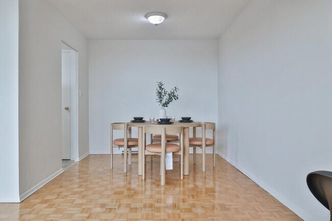 Photo du bâtiment - Wellington Suites