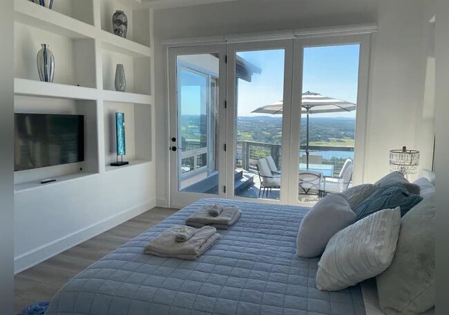 Building Photo - 5924 Lookout Mountain Dr