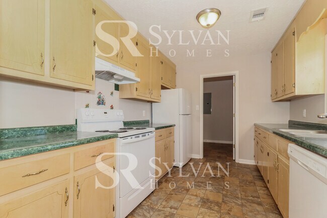 Building Photo - It is time to start living the Real Life!