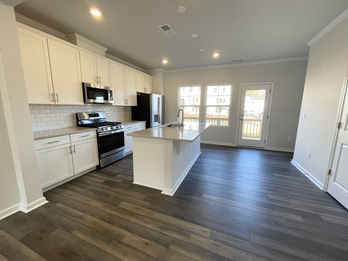 Kitchen - 3024 Castle Loch Ln (Durham, NC)