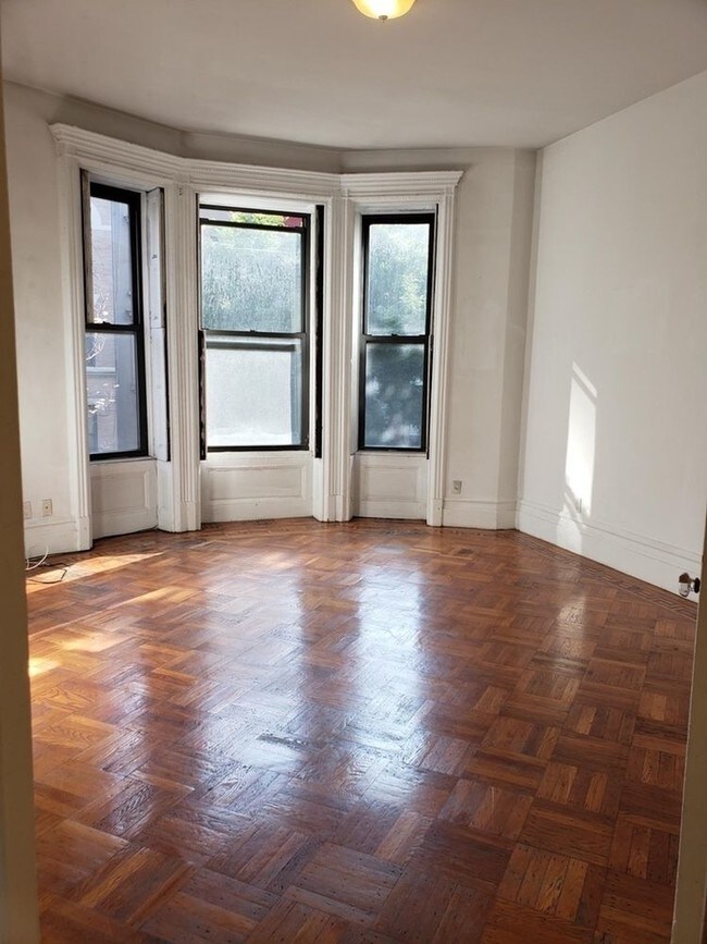 Foto del edificio - 135 E 92nd St