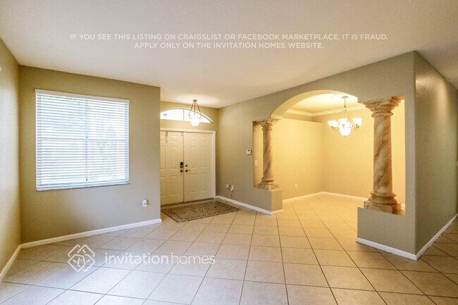 Building Photo - 7594 Oak Grove Cir