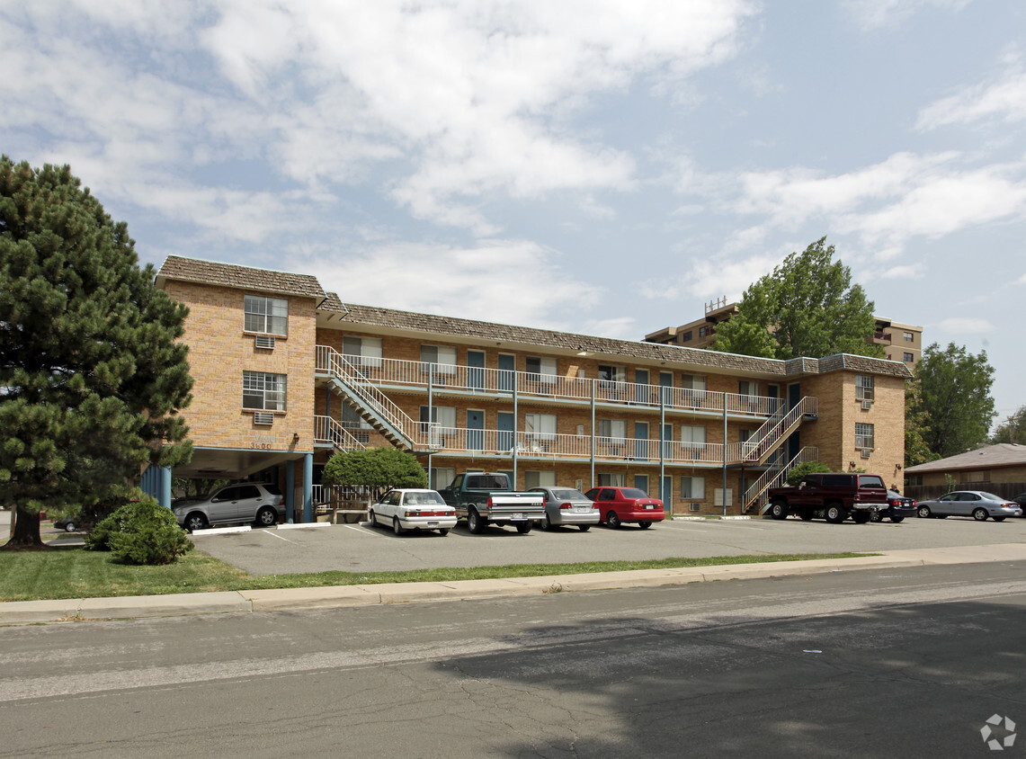 Building Photo - Canterbury Apartments