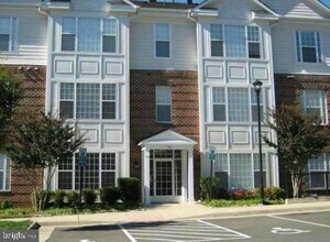 Building Photo - 701 Cobblestone Blvd
