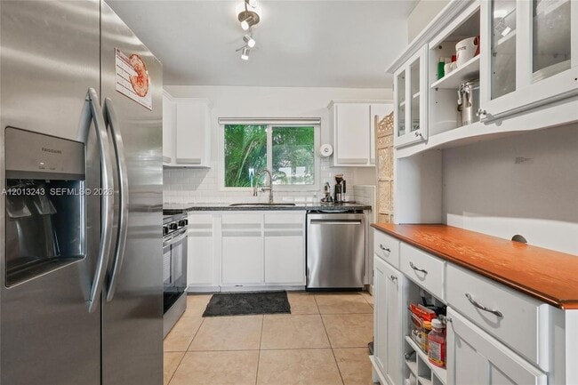Building Photo - 12340 SW 115th Terrace