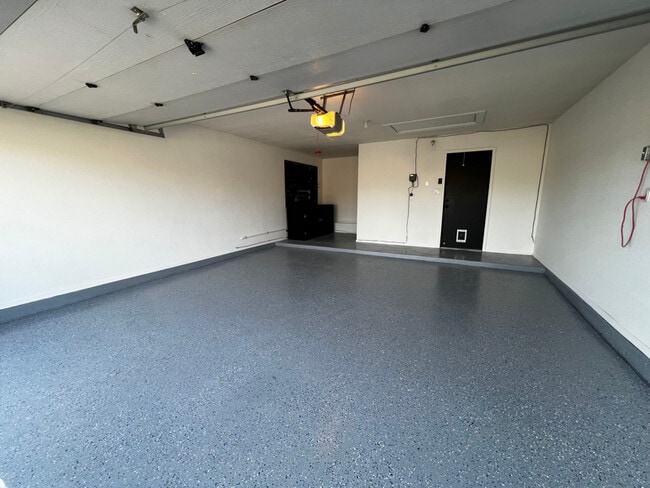 Building Photo - 4704 Sam Bratton Ave NW