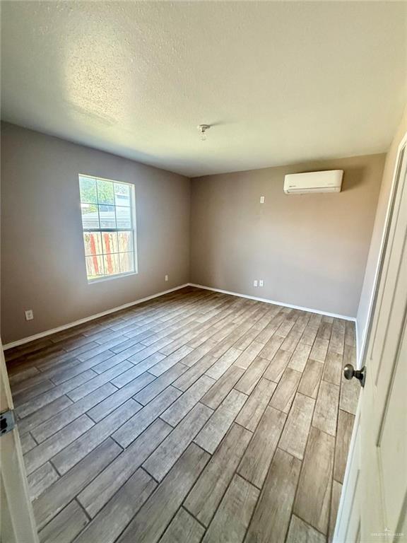 Building Photo - 9 El Campo Dr