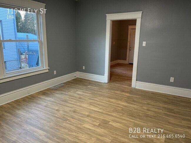 Building Photo - "Stylish Studio Living: Your Urban Haven A...