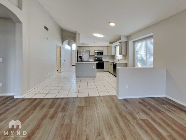 Foto del edificio - 1045 W Todd Dr