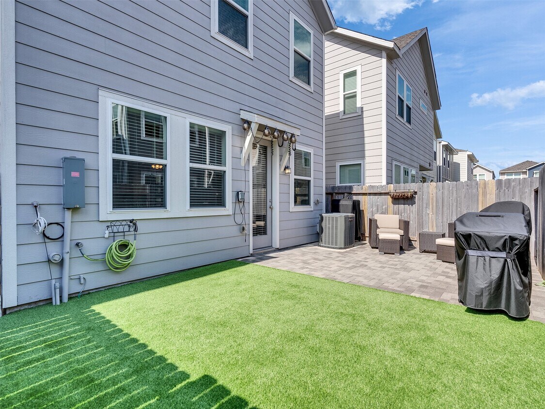 Foto del edificio - 3118 Cloud Forest Ln