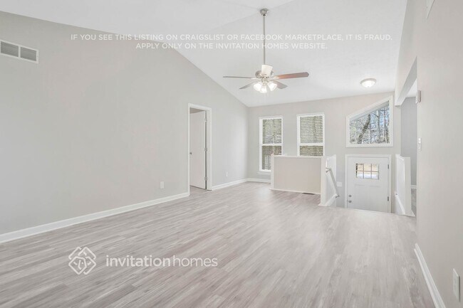 Foto del edificio - 3102 Carmel Dr