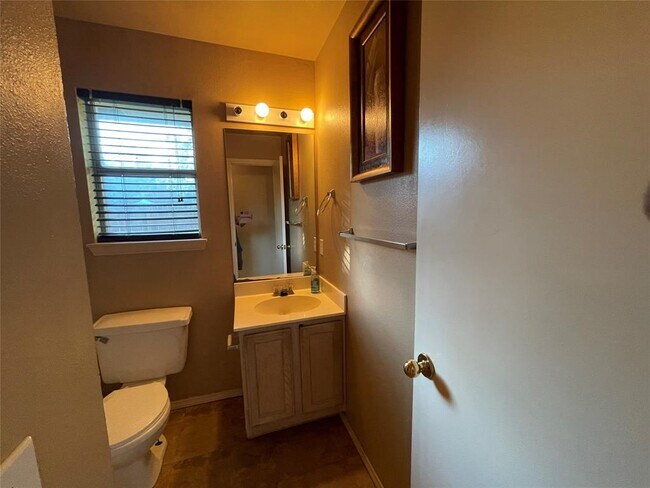 Foto del edificio - 729 Blue Oak Cir