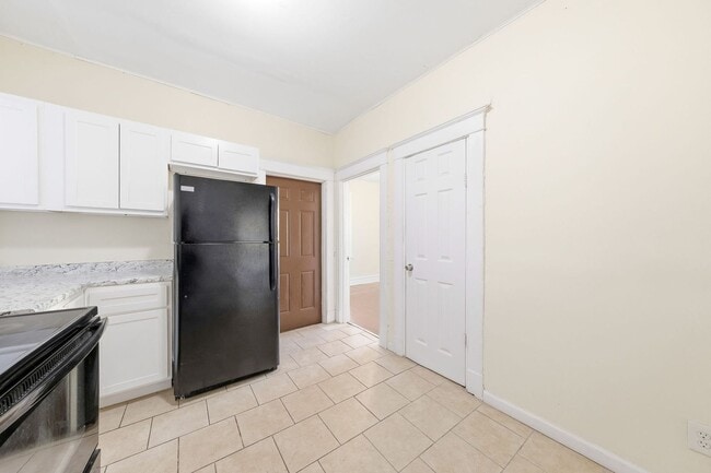 Building Photo - 3507 Ohio Ave