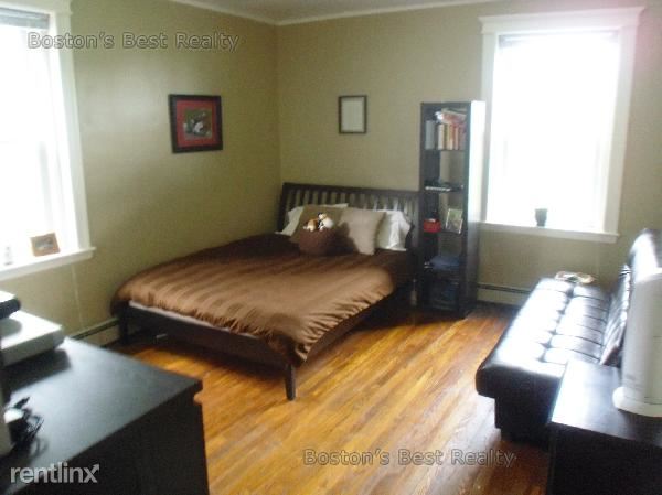 Primary Photo - 107 Winthrop Rd