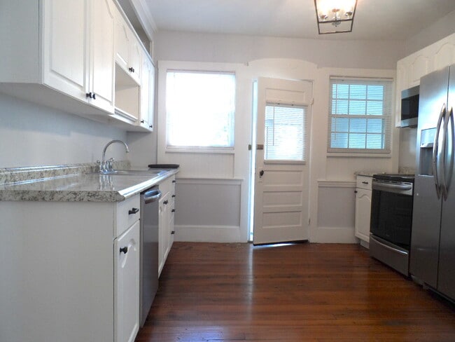 Kitchen - 11 Concord St