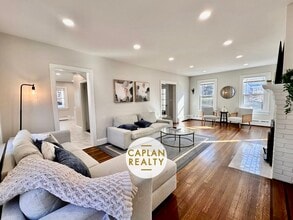 Building Photo - 50 Roydon Rd