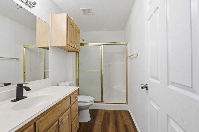 Foto del edificio - 1502 Sharron Ct