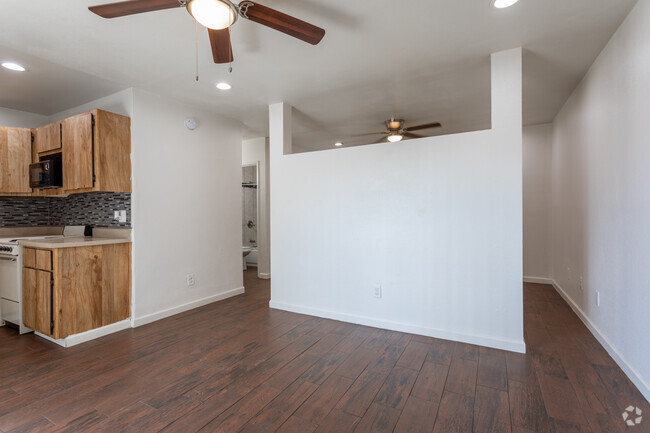 Studio - 441 SF - Desert Palms Apartments