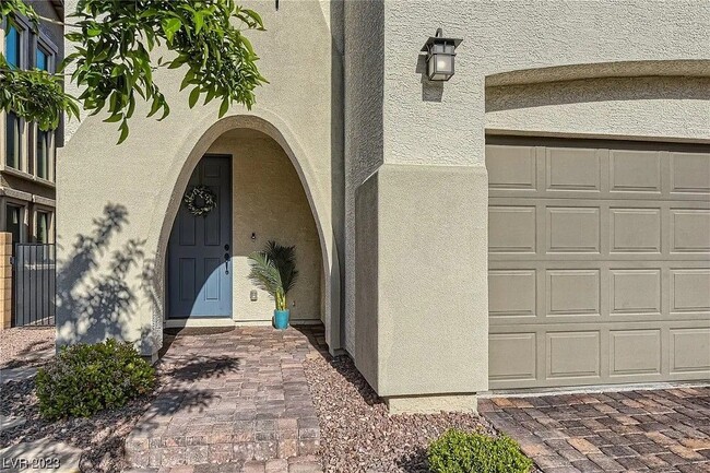 Building Photo - 8044 Bear Canyon St