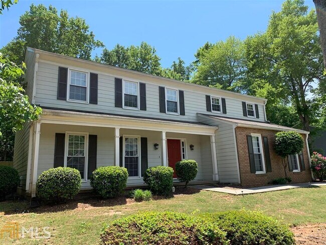 Building Photo - 4536 Woodlawn Lake Dr