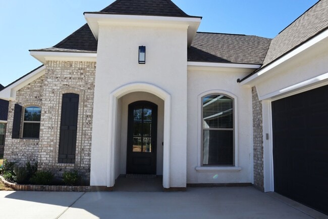 Building Photo - 1151 Green Wood Cir