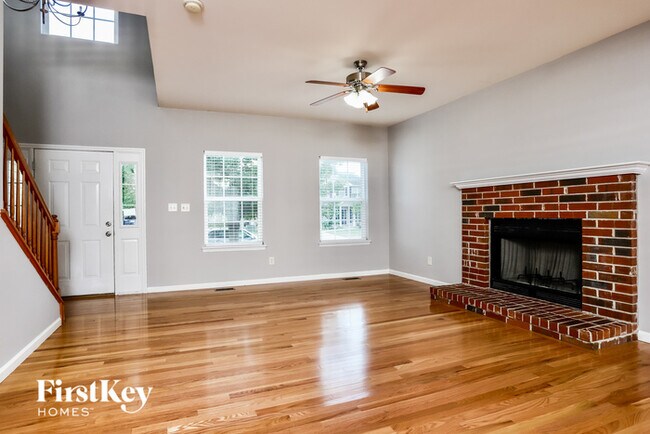 Building Photo - 957 Daffodil Ridge Dr
