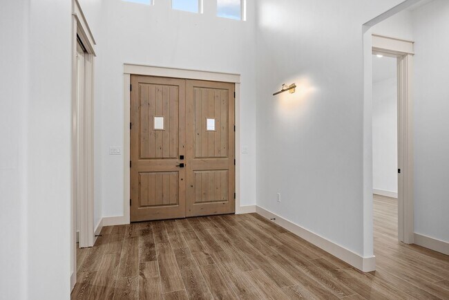 Foto del edificio - 2 Pinnacle Club Dr