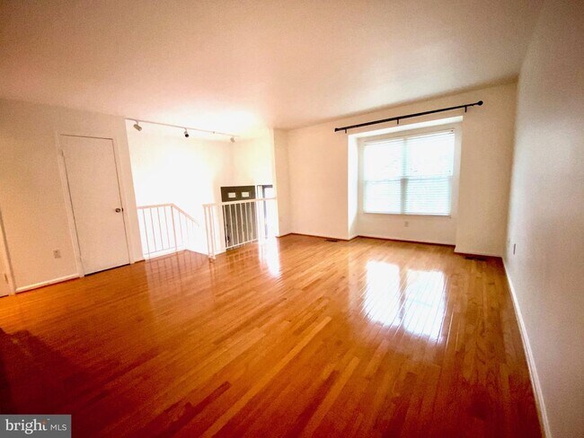 Building Photo - 7820 Solomon Seal Dr